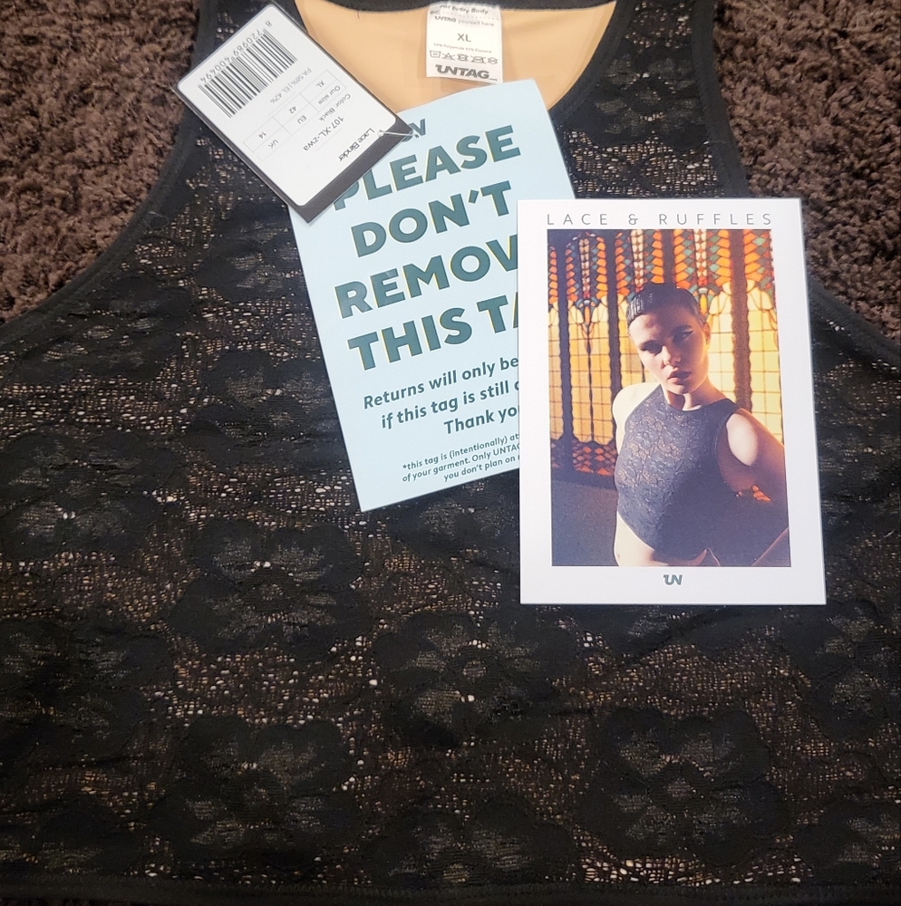 UNTAG Lace& Ruffles Binder XL